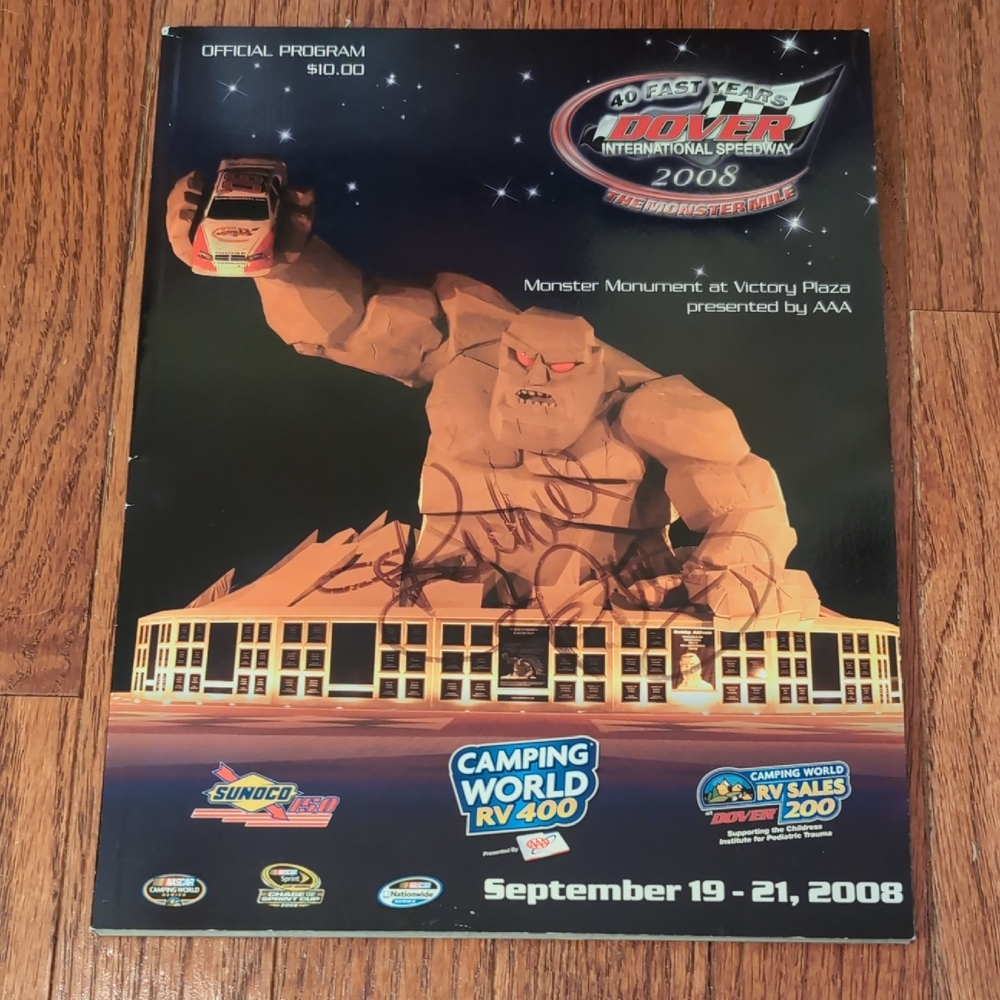Richard Petty Signed Dover International Speedway 2008 Nascar Program